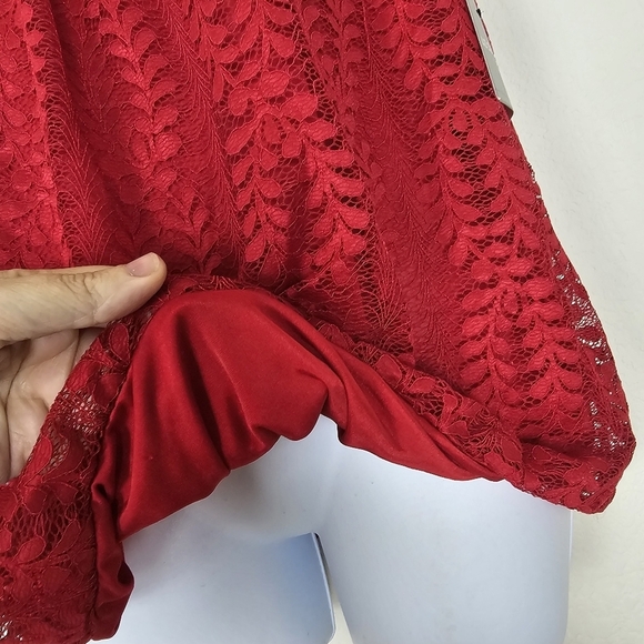 NWT Liz Claiborne Red Lace Sleeveless Bubble Hem Blouse Top Size L - Picture 5 of 11